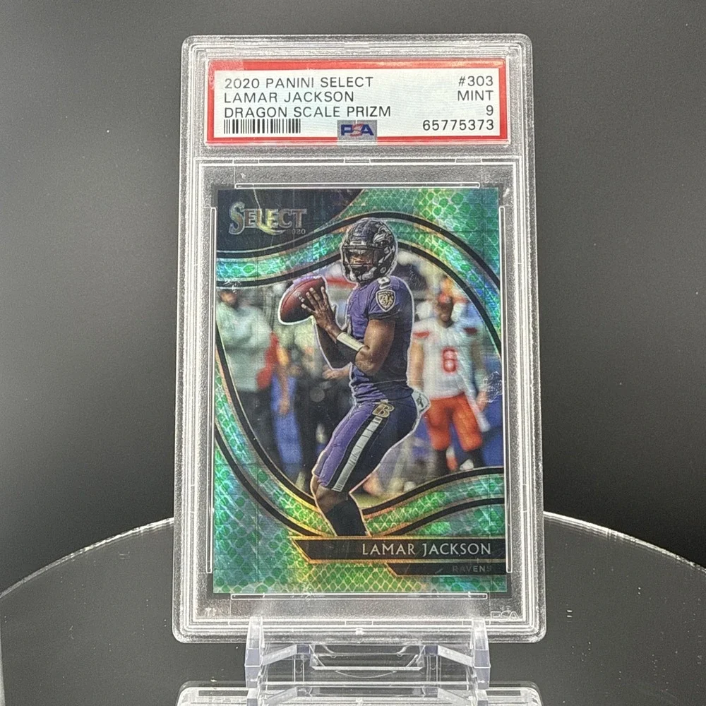 2020 Panini Select Field‎ Level Dragon Scale #303 Lamar Jackson /67 PSA 9